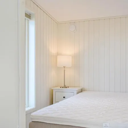 3 Bedroom Lovely In Ferienhaus *