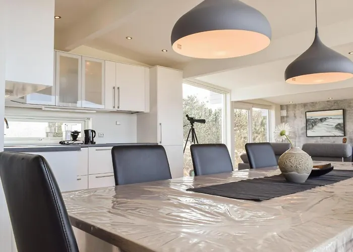 3 Bedroom Lovely In
